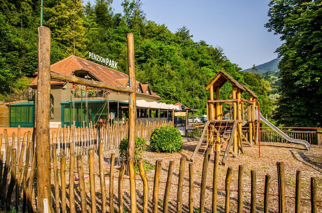 Penzion Park 라스코 외부 사진